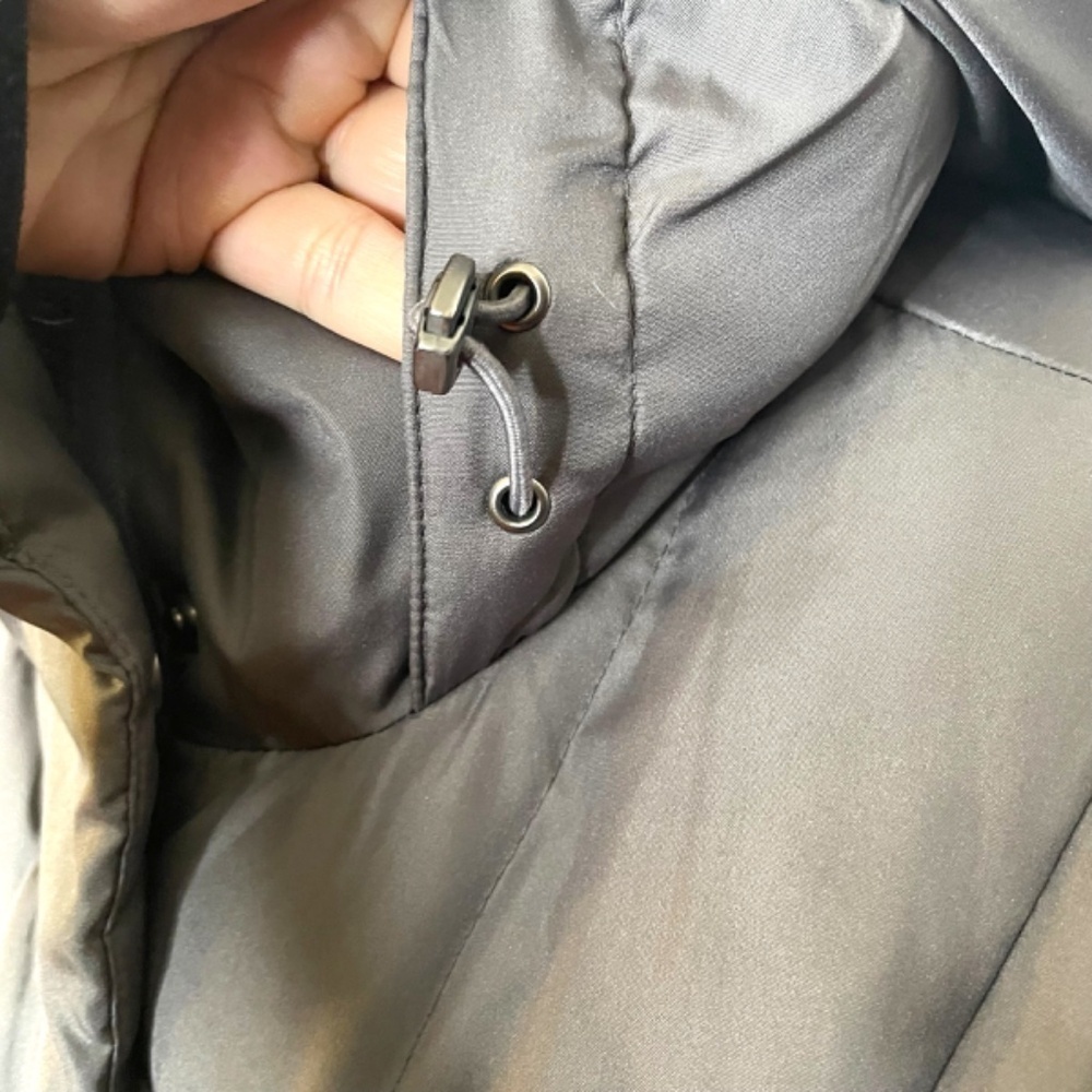 Dark Gray Feather Down Puffer Jacket 🤍 - Picture 4 of 16